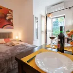 Studio Apartman Tasha